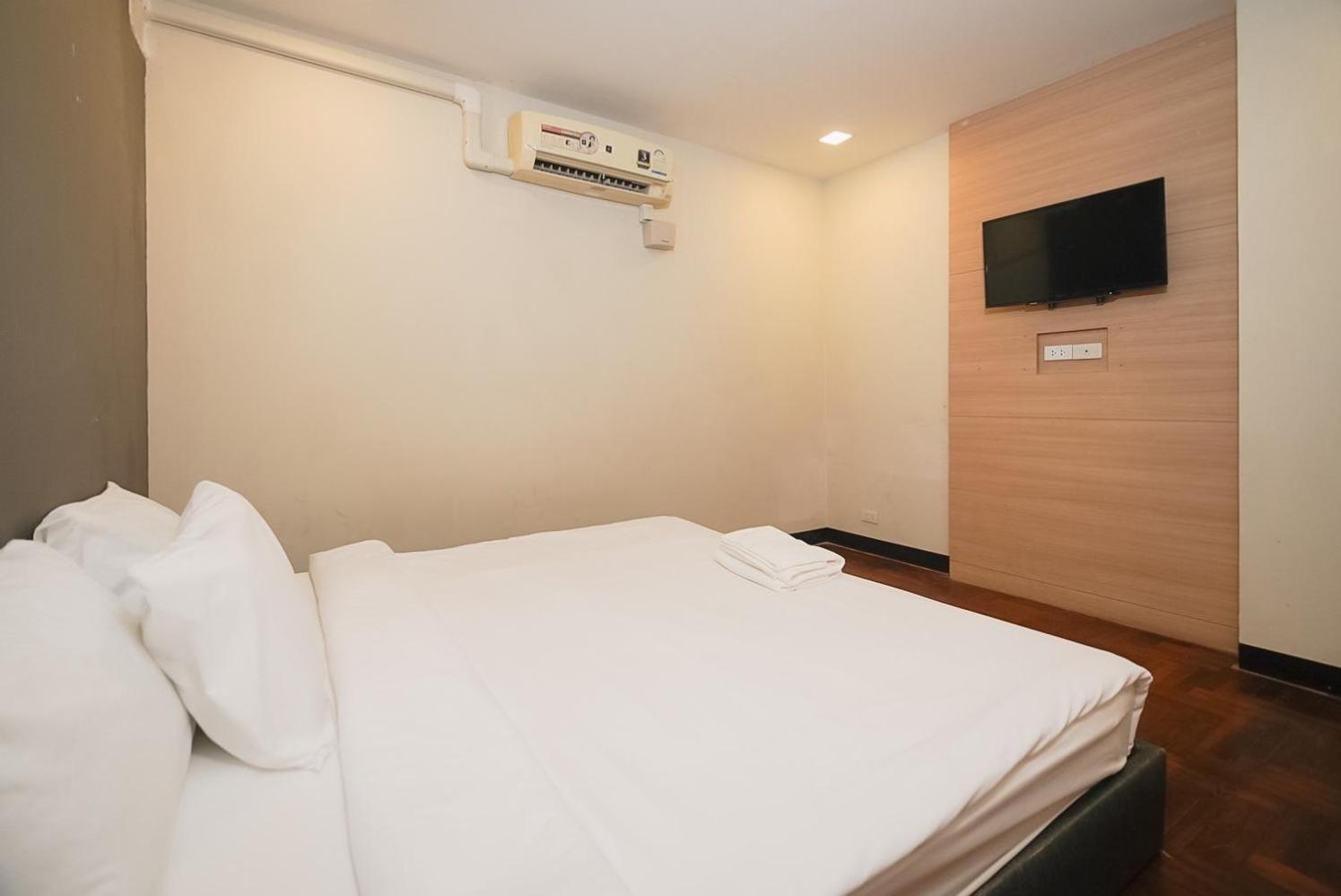 Go Inn Silom - Bts Saint Louis Bangkok Exterior photo