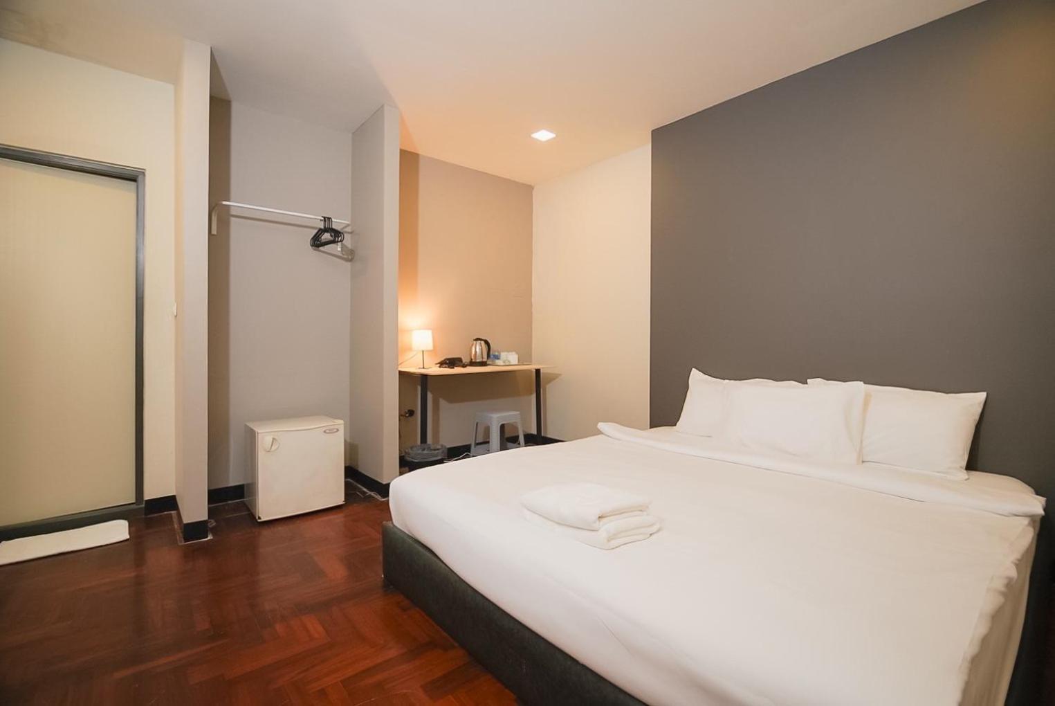 Go Inn Silom - Bts Saint Louis Bangkok Exterior photo
